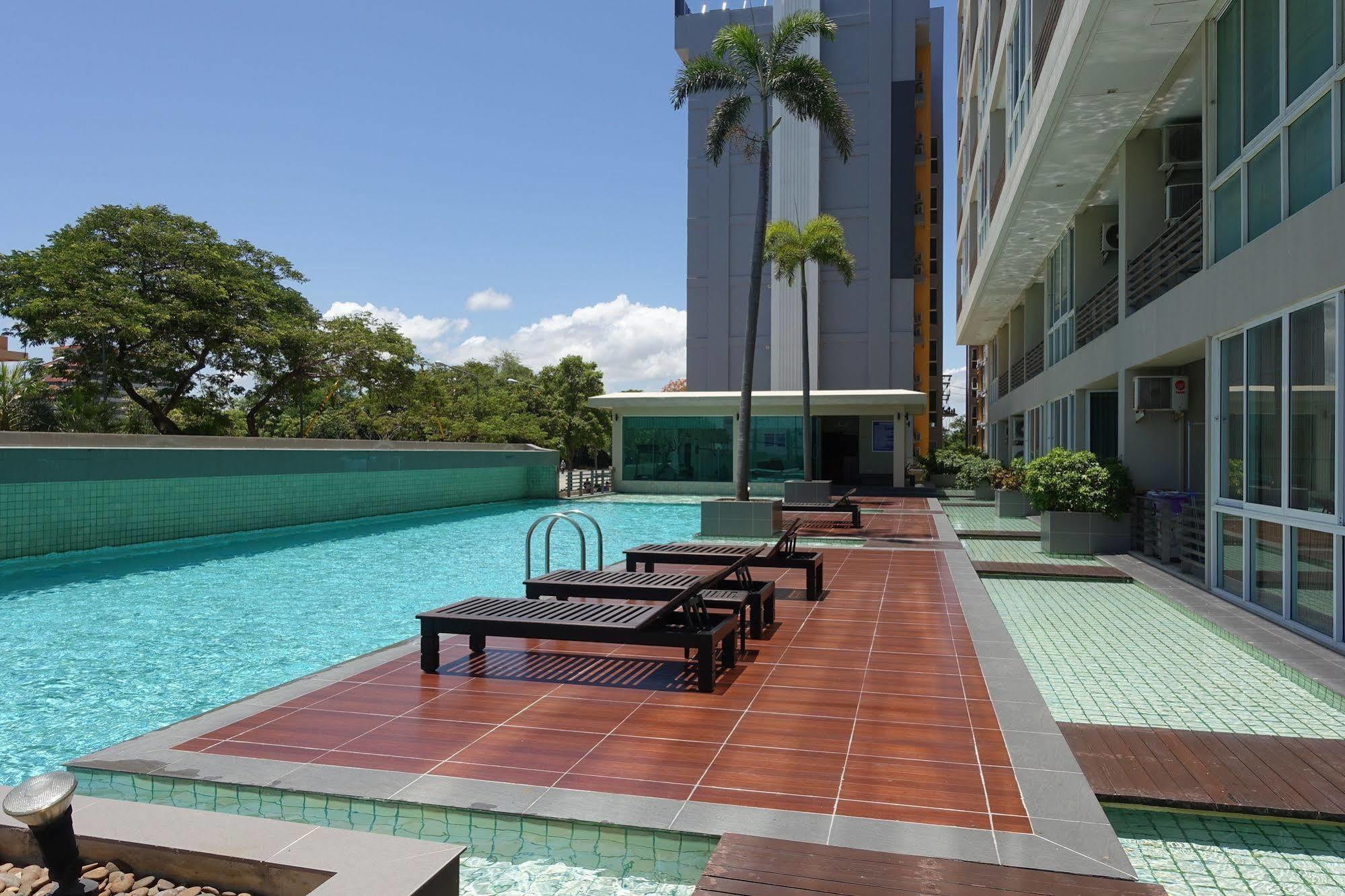 Musselana Condominium Jomtien Beach Extérieur photo